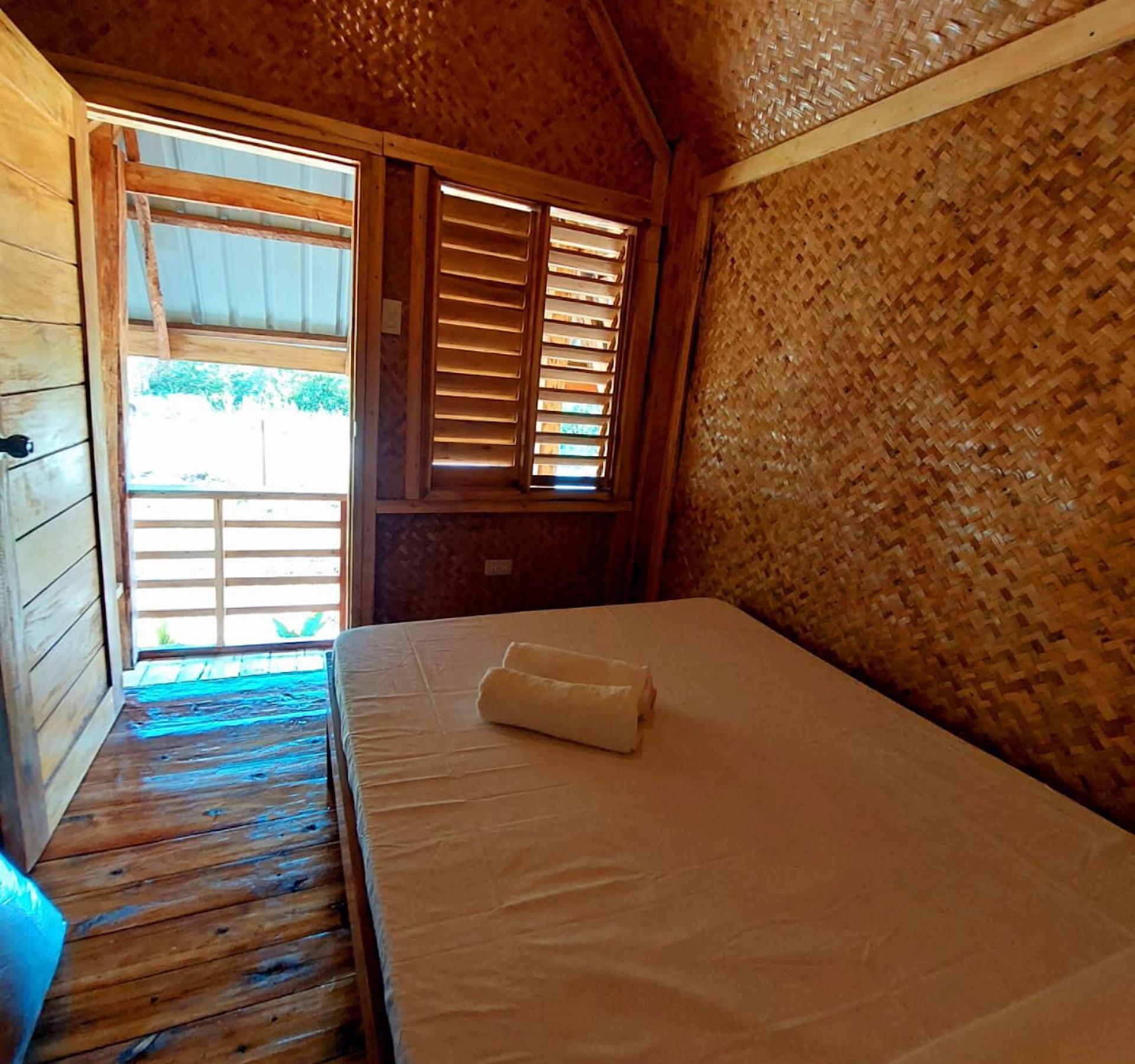 B&R Hostel Nagtabon Bacungan Kültér fotó